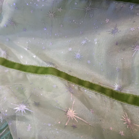 Disney Tiara Size 4T - Picture 8 of 8